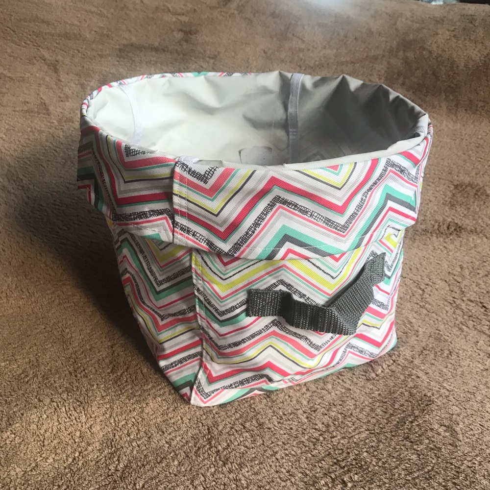 Thirty One Party Punch Mini Utility Bin - Picture 3 of 4
